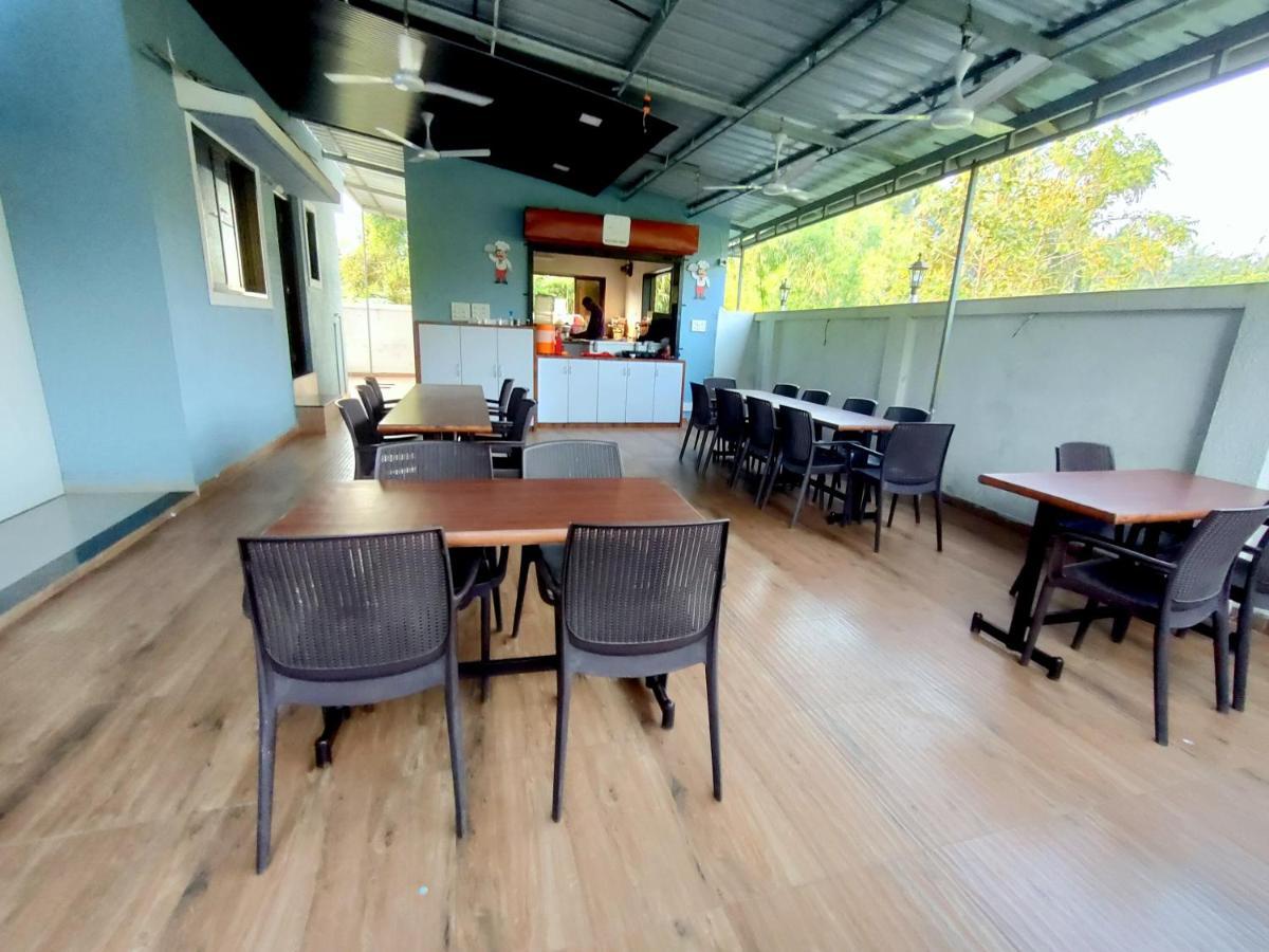 Lotus Hotel Nagaon Beach Alībāg Extérieur photo