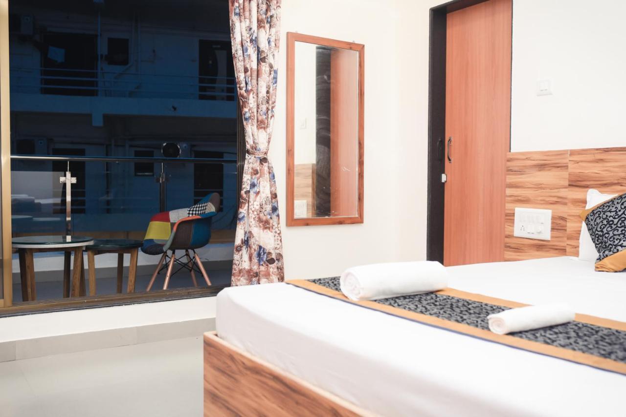 Lotus Hotel Nagaon Beach Alībāg Extérieur photo